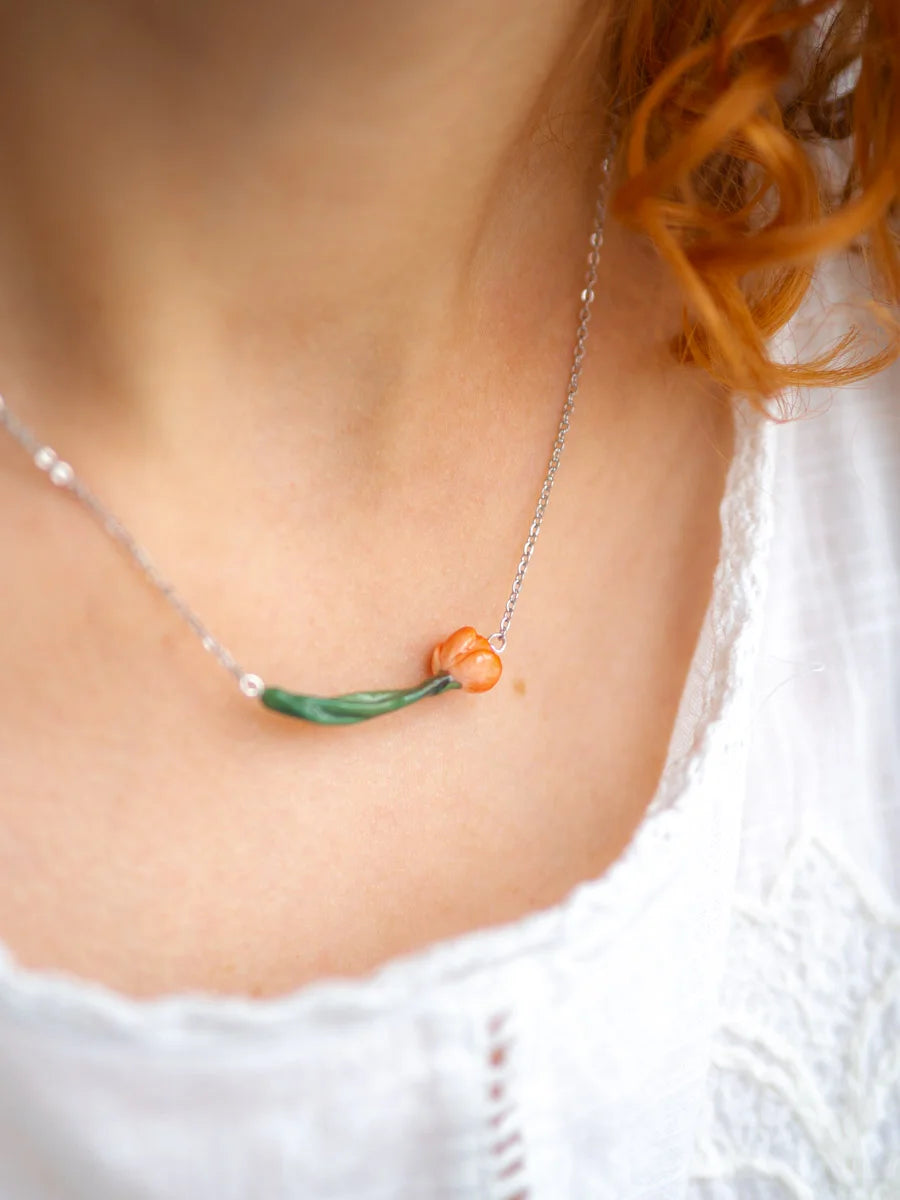Tulip Necklace